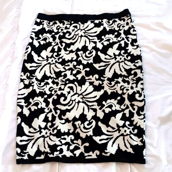 Jealous Tomato Sweater Skirt - Picture 1 of 4